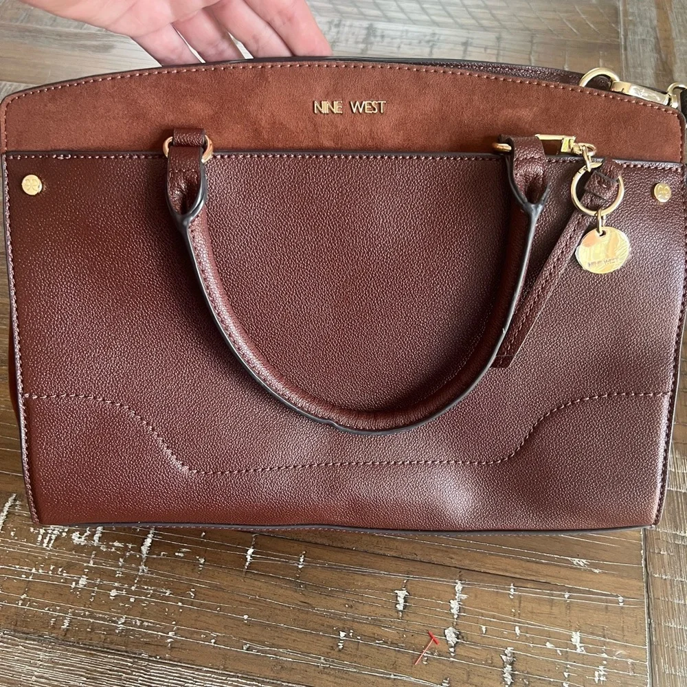 EUC NINE WEST Irwyn Saddle Tan Bag w Double Handles and Shoulder Strap Crossbody